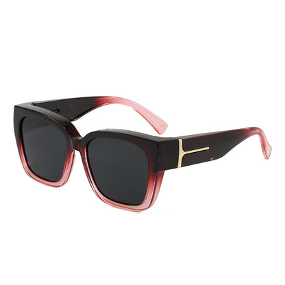 🕶️Fashionable polarized sunglasses