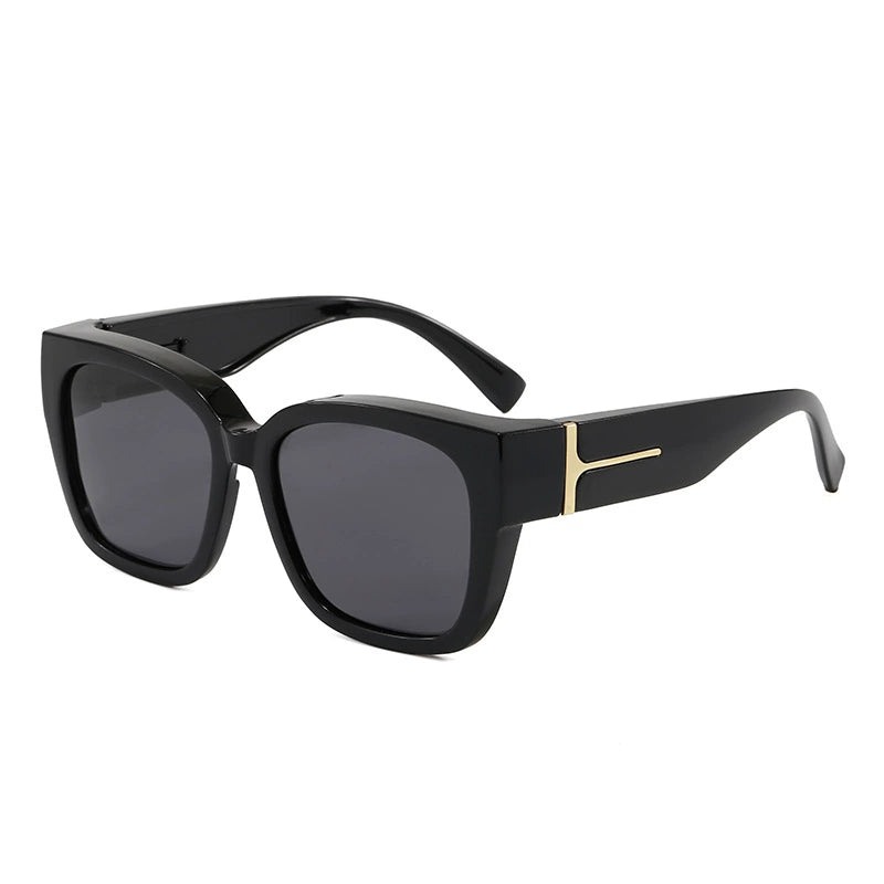 🕶️Fashionable polarized sunglasses