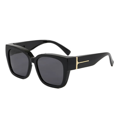 🕶️Fashionable polarized sunglasses